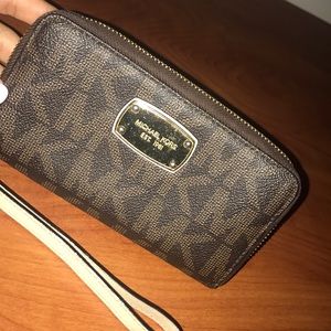 Michael Kors wallet